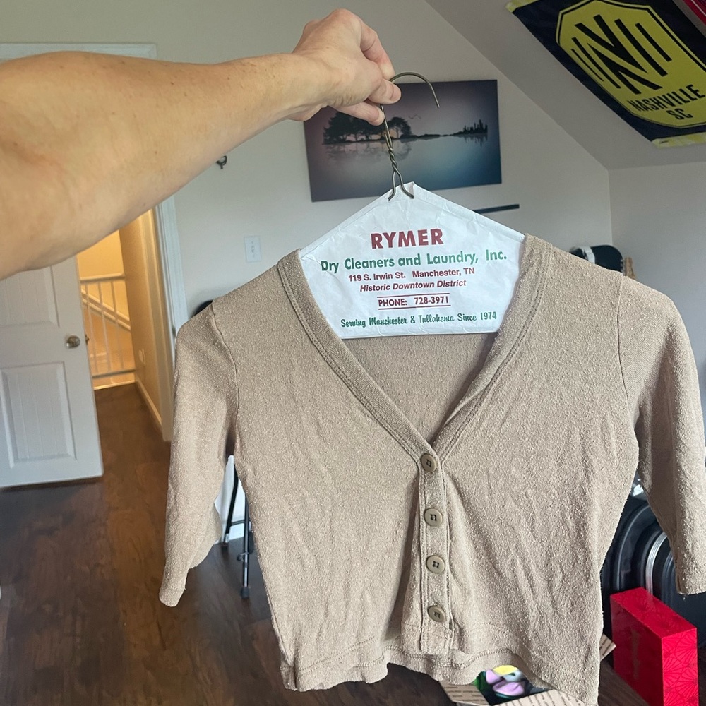 OZMA Tan Button-Up Crop Top - Picture 13 of 13